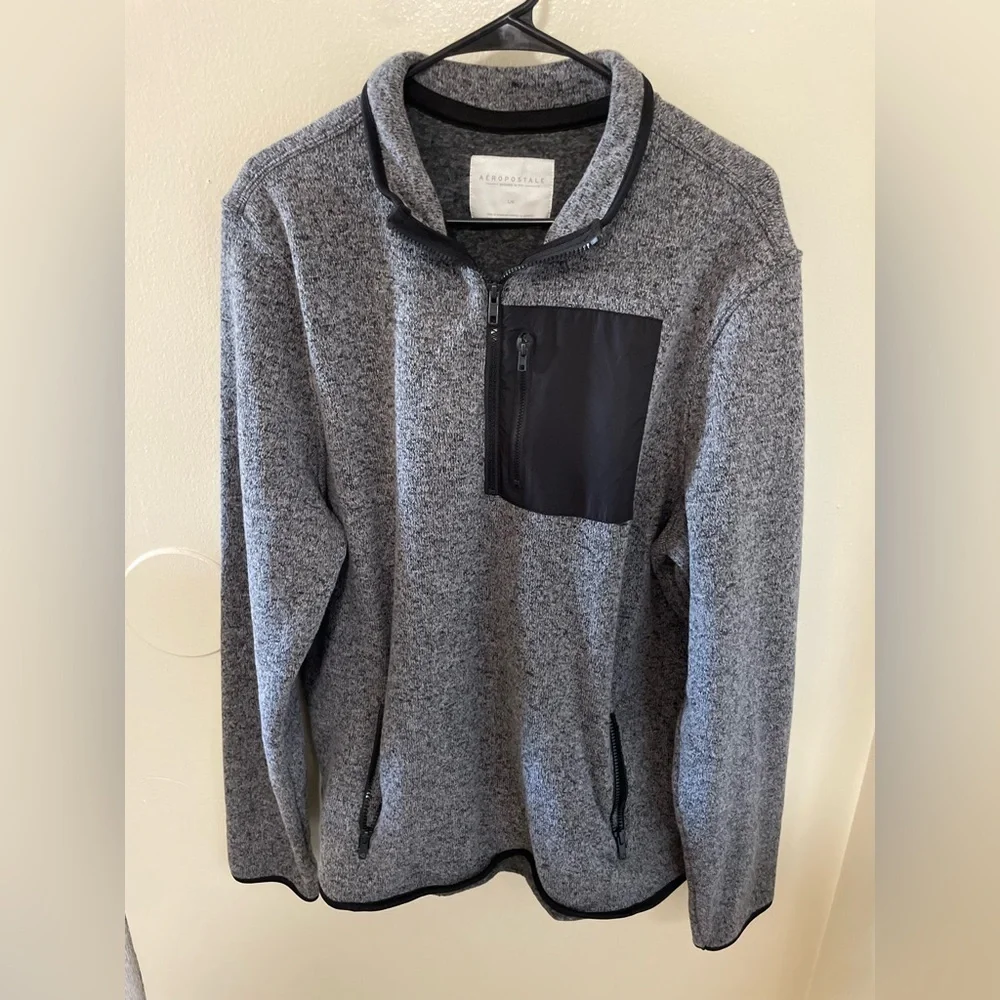 ✨Men’s Aeropostale Pullover Size L